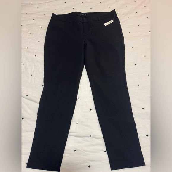 Old Navy Women’s Black Pixie Pants Size 18 - Picture 3 of 11